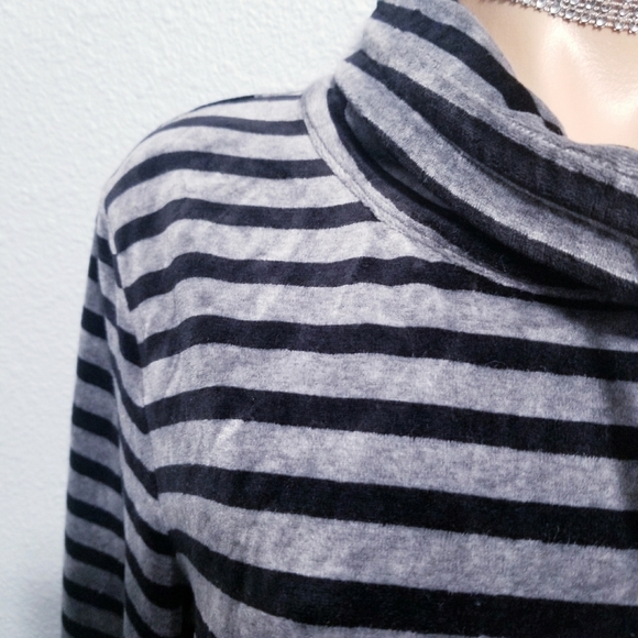 Talbots gray black stripe pullover sweater activewear MEDIUM - Picture 5 of 6